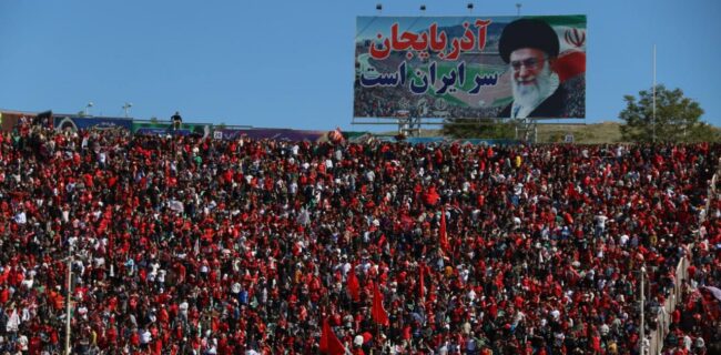 هواداران تراکتور رکورد گینس را شکستند+ فیلم