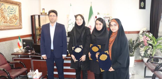 تجلیل شهردار از بانوان فعال در حوزه‌های اجتماعی و فرهنگی