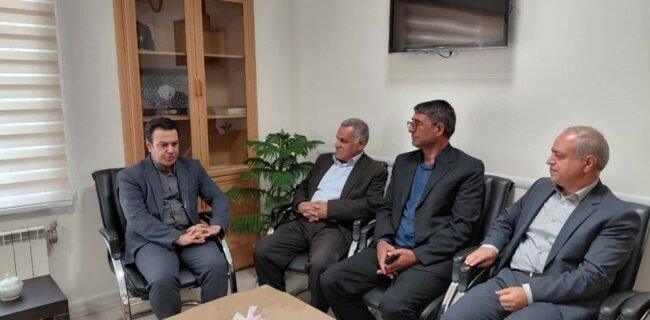 بررسی مسائل آرد و نان بخش خسروشاه در دیدار بخشدار با مدیرکل غله