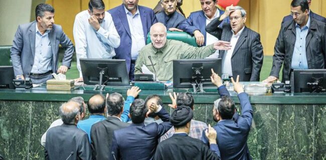 اکثریت نمایندگان با طرح‌های چندفوریتی پس از جنگ ۱۲ روزه توسط تندروها همراهی نکردند