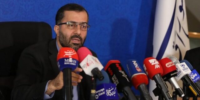 مجلس حتماً افزایش ۲۰ درصدی حقوق برای سال آتی را اصلاح می‌کند