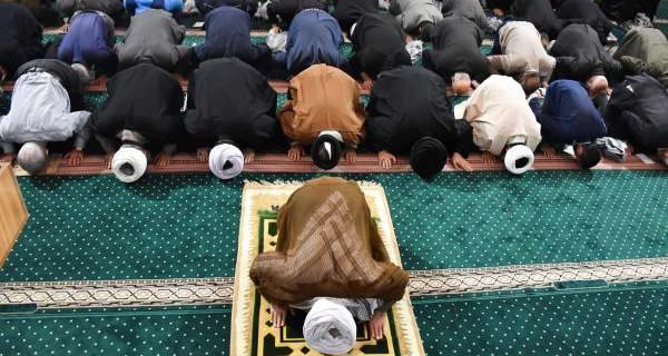 قبل آنکه دل به نماز باران ببندیم و سخنرانی های ایدئولوژیک کنیم، روی زمین دنبال حل مشکلات بگردیم