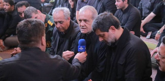 خون حسین(ع)، مظلومان را به ایستادگی در برابر ظلم فراخوانده است خون حسین(ع)، مظلومان را به ایستادگی در برابر ظلم فراخوانده است
