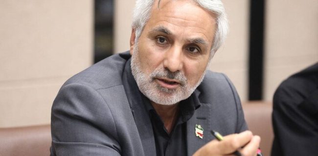 دو هفته اختلال بانکی قابل قبول نیست؛ وزرای اقتصاد و بانک مرکزی پاسخگو باشند