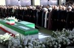 اقامه نماز بر پیکرهای مطهر شهدا با حضور ۳ فرزند رهبر شهید