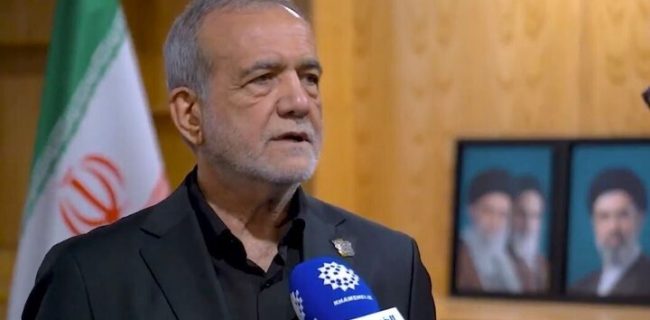 ما با رهبری وداع نمی‌کنیم بلکه برای ادامه راه پیمان می‌بندیم