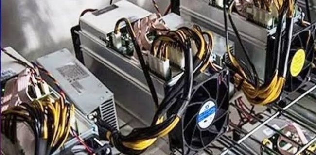 توقیف ۱۴ دستگاه استخراج ماینر در محدوده خسروشاه
