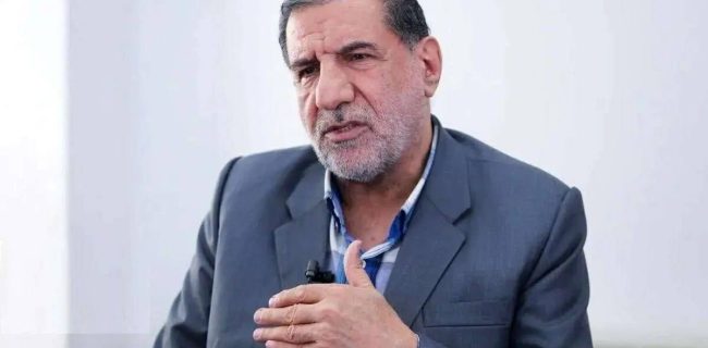 گرانی و تورم وجود دارد، اما مردم هر شب شادابتر به میدان میآیند گرانی و تورم وجود دارد، اما مردم هر شب شادابتر به میدان میآیند