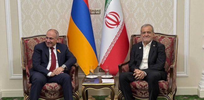 پزشکیان: گسترش همکاریها و تقویت اعتماد و همدلی، زمینهساز توسعه روابط دو کشور است پزشکیان: گسترش همکاریها و تقویت اعتماد و همدلی، زمینهساز توسعه روابط دو کشور است