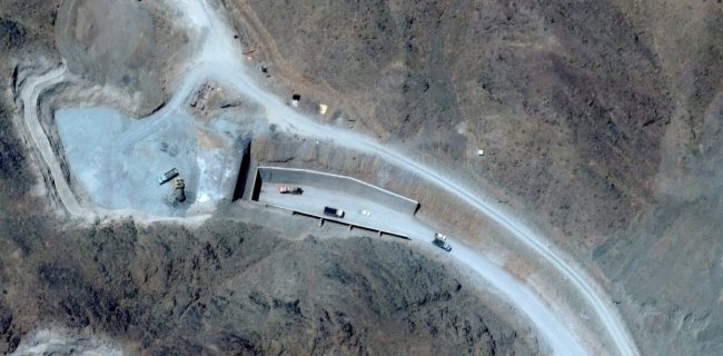 اگر امریکا به کوه کلنگ جمله کند، ایران باید بیرحمانه به جنگ تاسیسات هسته ای اسرائیل برود